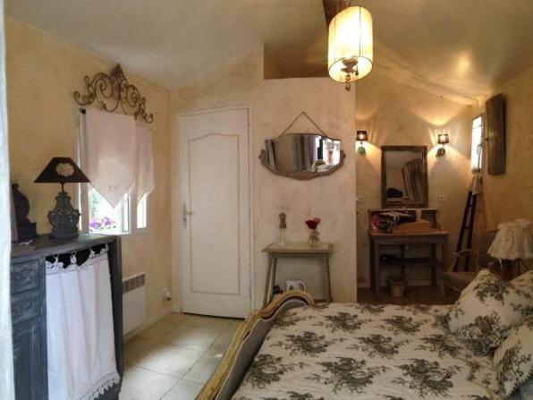 เลอ มูแล็ง เดอ ซอนแนย Bed & Breakfast กาบริแยส ห้อง รูปภาพ