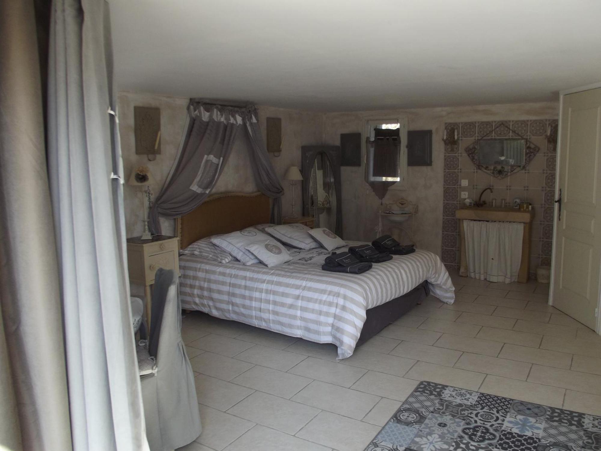 เลอ มูแล็ง เดอ ซอนแนย Bed & Breakfast กาบริแยส ห้อง รูปภาพ